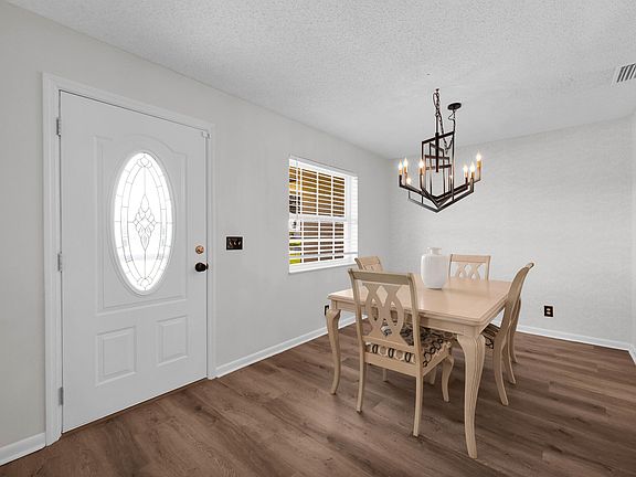 3rd image of 9791 SE Little Club Way N