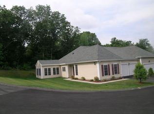 16 Summerfield Dr, South Grafton, MA 01560