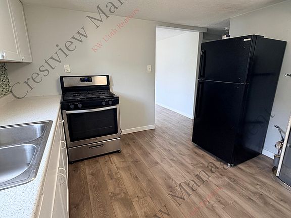 4th image of 2029 Monroe Blvd