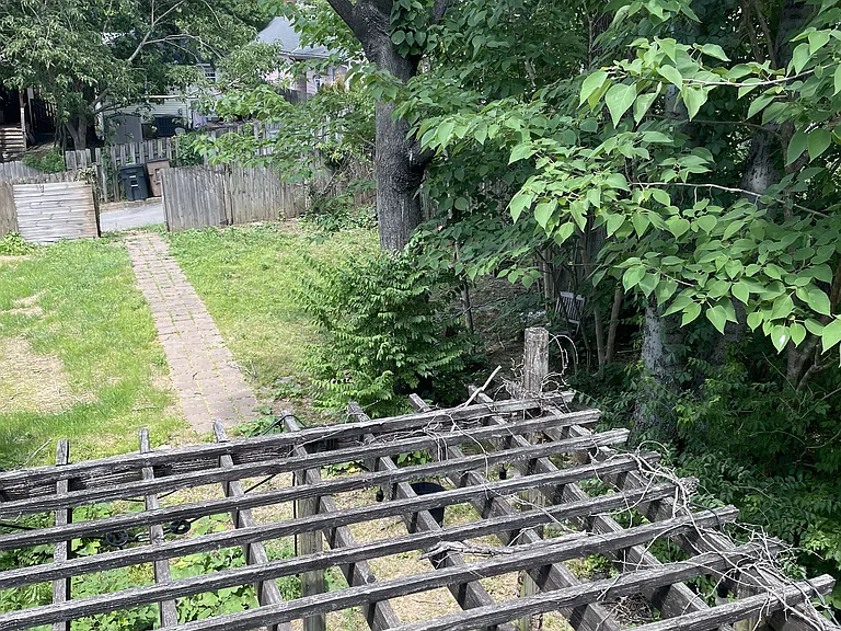 1619 Shelby Ave — Photo 13