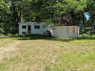 8861 Clarion Rd, Farwell, MI 48622