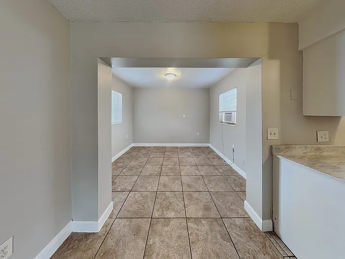 4333 Cynthia St — Photo 8