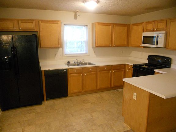 2nd image of 5584 Dwight Dr