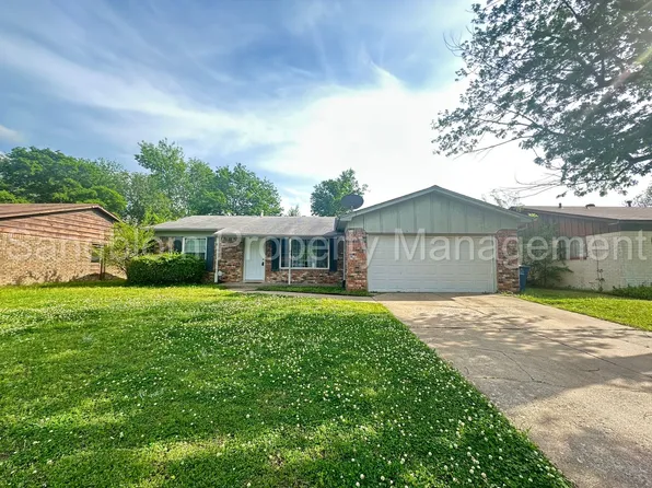 12124 E 22nd St, Tulsa, OK 74129