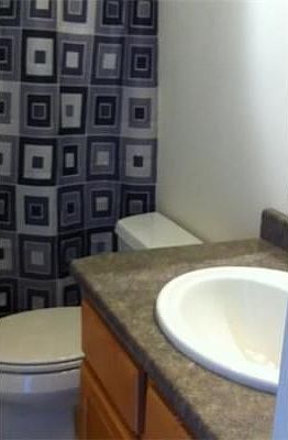 4th image of 595 N End Blvd Unit 20
