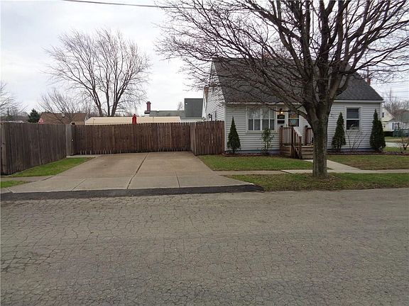 2nd image of 2403 Linwood Ave