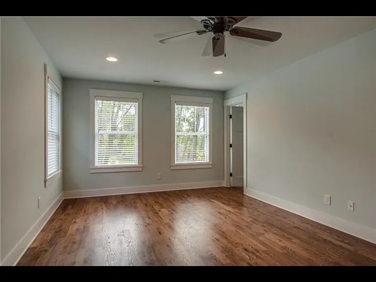 5312B Indiana Ave — Photo 9