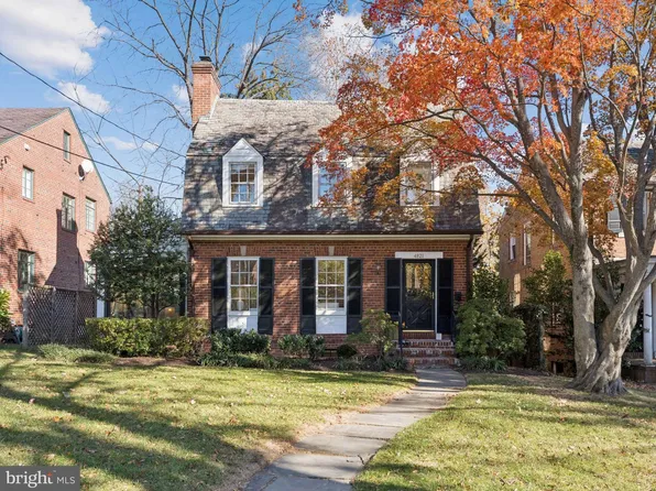 4821 45th St NW, Washington, DC 20016