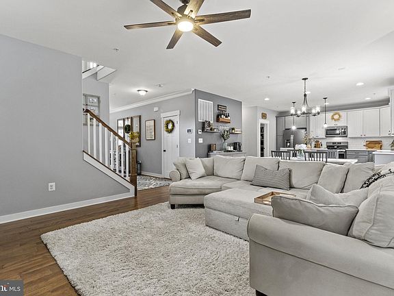 5th image of 1212 Highview Dr