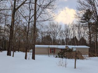 16 Riverview Dr, Franklin, NH 03235