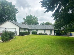 2700 Meadowlark Dr, Milford, KS 66514