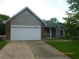 1014 Anna Meadows Ln, Ballwin, MO 63021