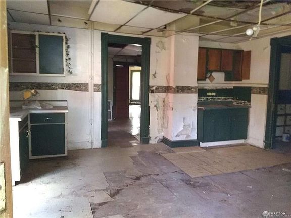 3rd image of 51 Centre St