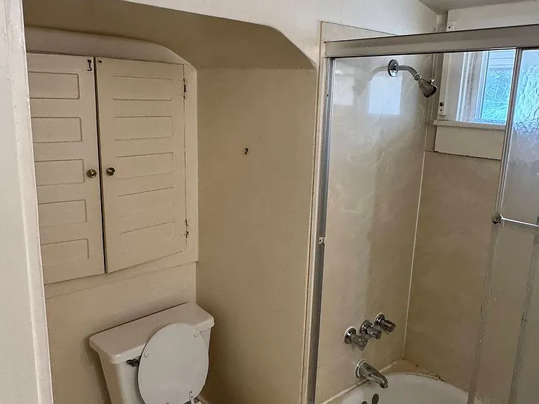 1418 Olive St #B — Photo 11