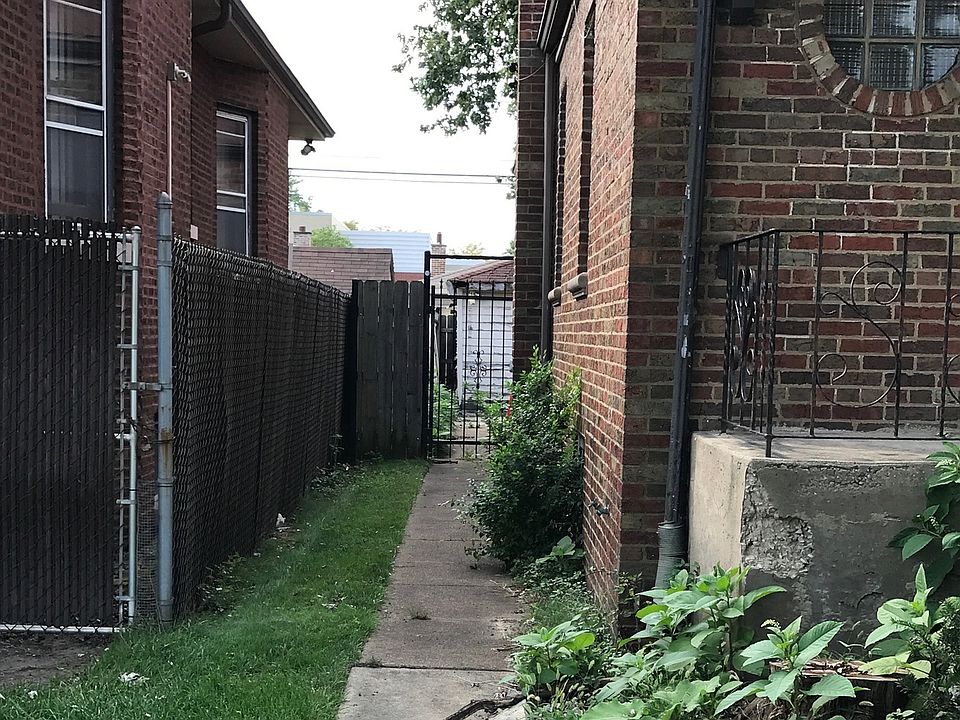 2nd image of 10844 S Wallace St
