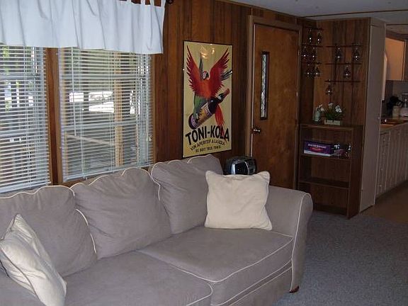 Door to screened deck