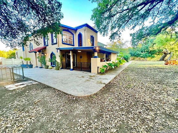 2nd image of 155 avenida juarez