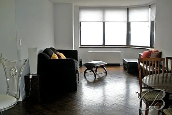 Rented by Bellmarc Realty | media 35