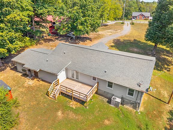 3rd image of 1052 Boston Hollow Rd