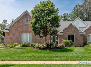 920 Deer Ridge Run, Bowling Green, OH 43402