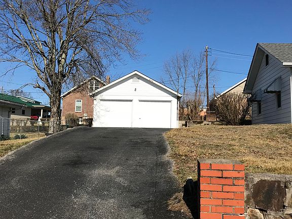3rd image of 30 Lewis St