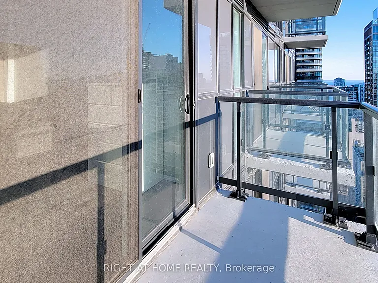 87 Peter St #3505 — Photo 16