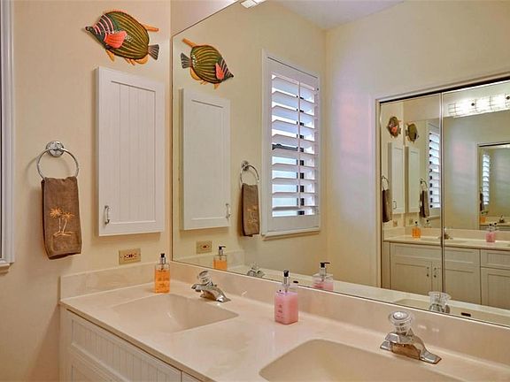 4th image of 2504 NW Seagrass Dr #2A