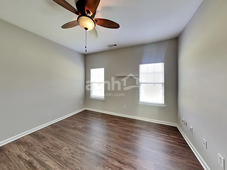 5716 Parkstone Dr — Photo 29