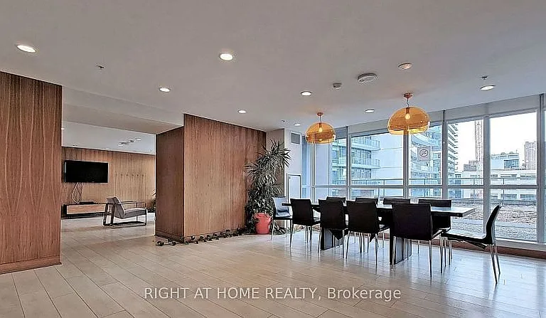 295 Adelaide St W #217 — Photo 21