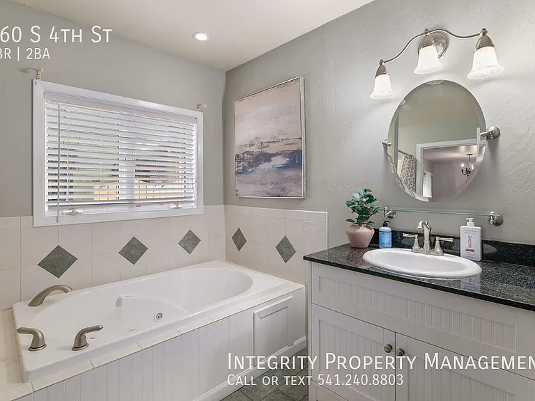 160 S 4th St — Photo 16