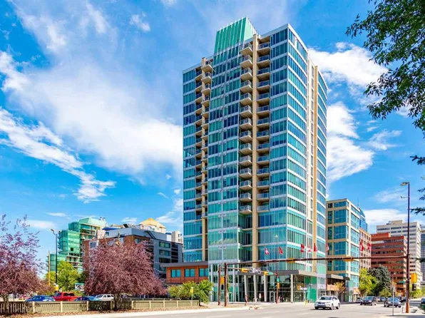 888 S 4th Ave SW #1904, Calgary, AB T2P 0V2
