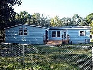 4th image of 2961 Varella Ave