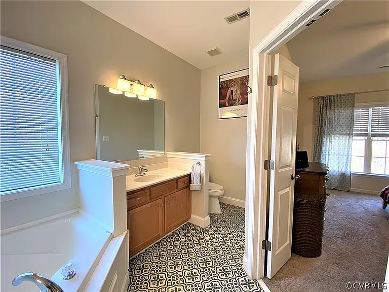 8700 Rockcrest Ct — Photo 29