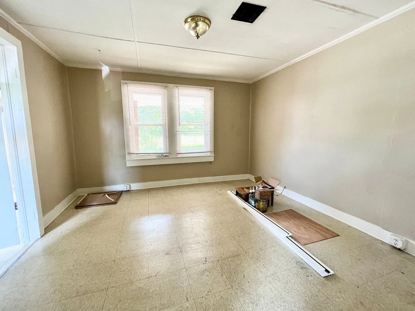 Adorable 2 Bed 1 Bath Minutes From Downtown Lafayette — Photo 3