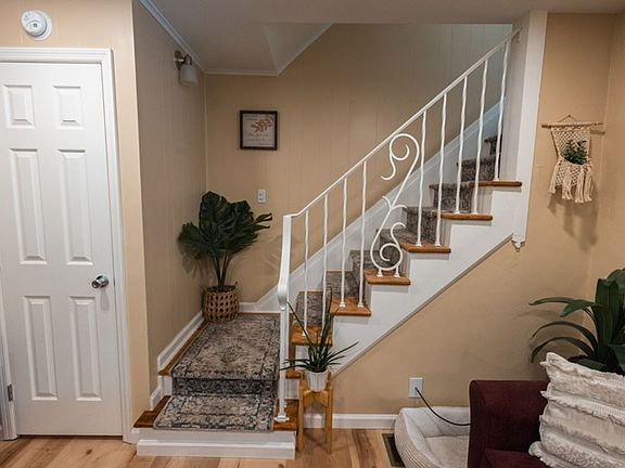 5th image of 3106 Pine Ave