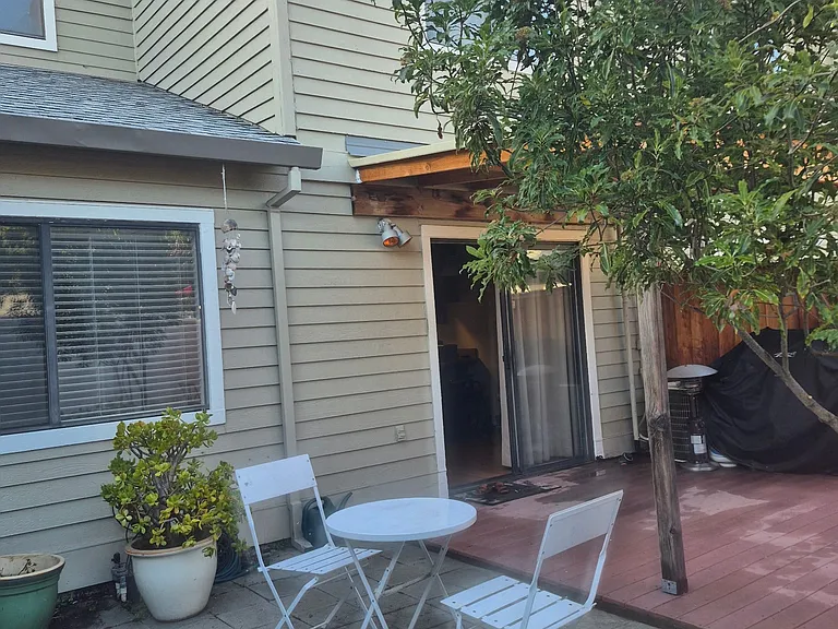 1512 Willard Garden Ct — Photo 15