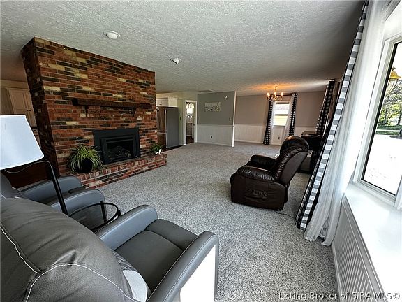 3rd image of 88 N 900 Road W
