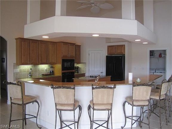 3rd image of 3932 SW 27th Ct