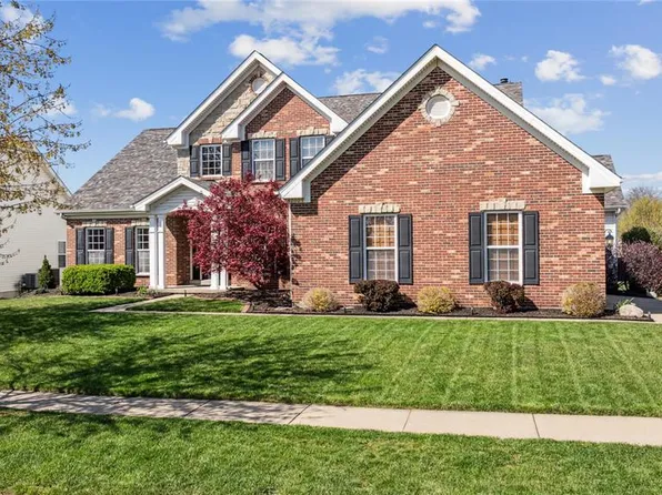 2009 Crimson Meadows Dr, O'Fallon, MO 63366