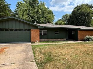 121 Crestmont Ave, Norman, OK 73069
