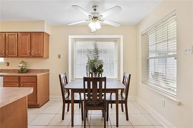 2704 Taft Park — Photo 11