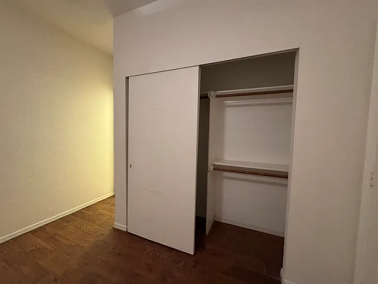 317 Phyllis Dr #2 — Photo 8