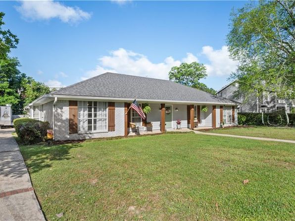 1213 Edinburgh Ct, Mobile, AL 36609