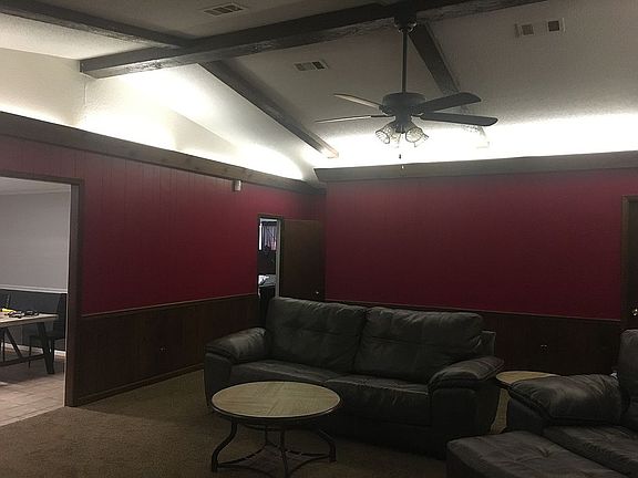 4th image of 1249 Dawn Dr