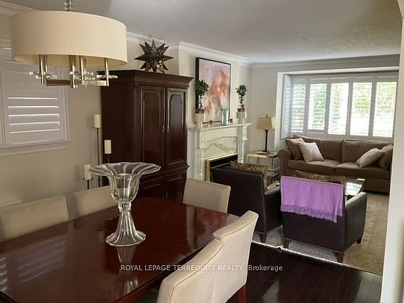 4th image of 14 Humbercrest Blvd