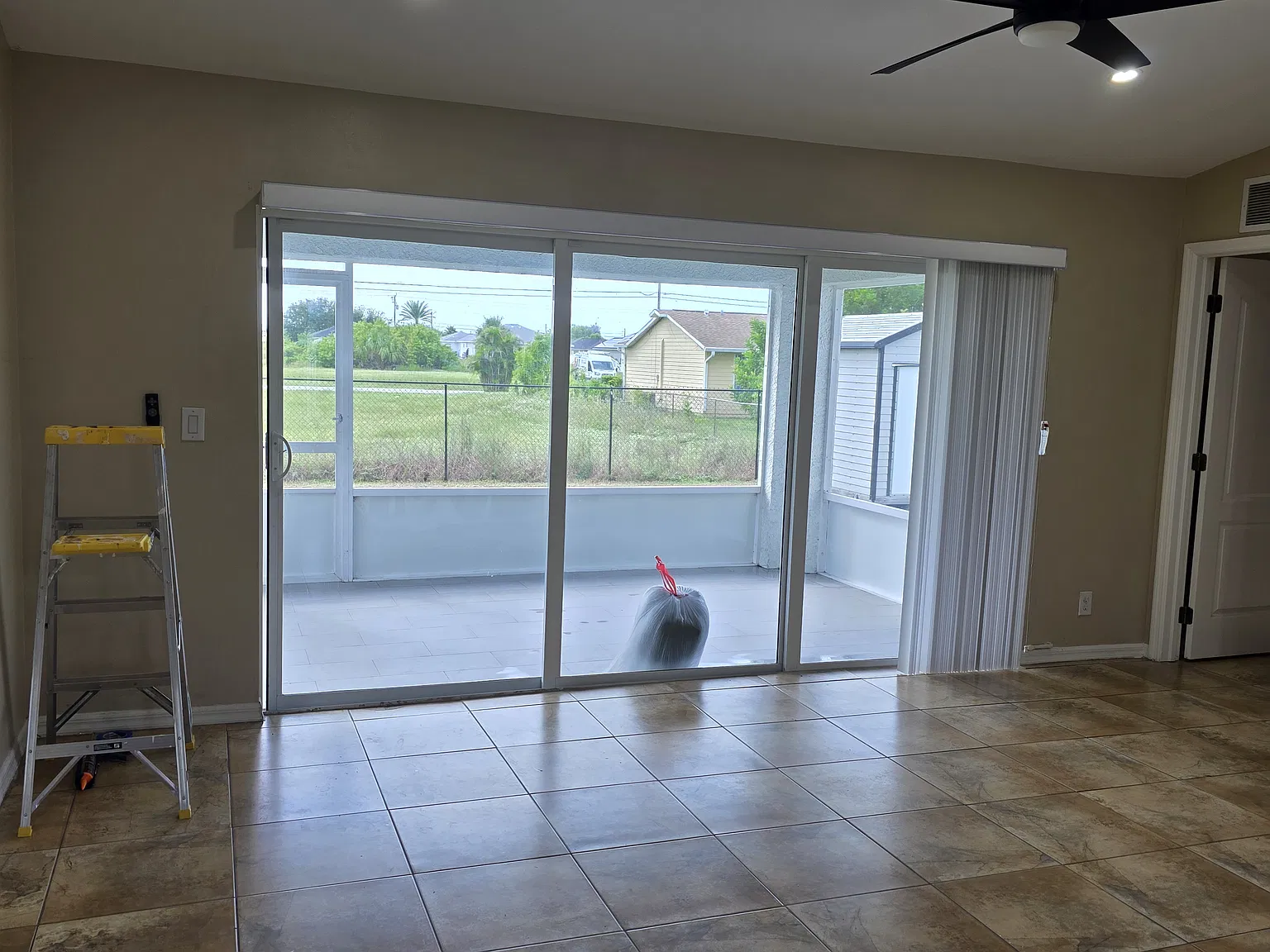 3 bed, 1272 sqft, $1,950 — Photo 4