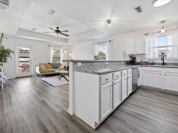 4852 Martina Way, Gulf Breeze, FL 32563