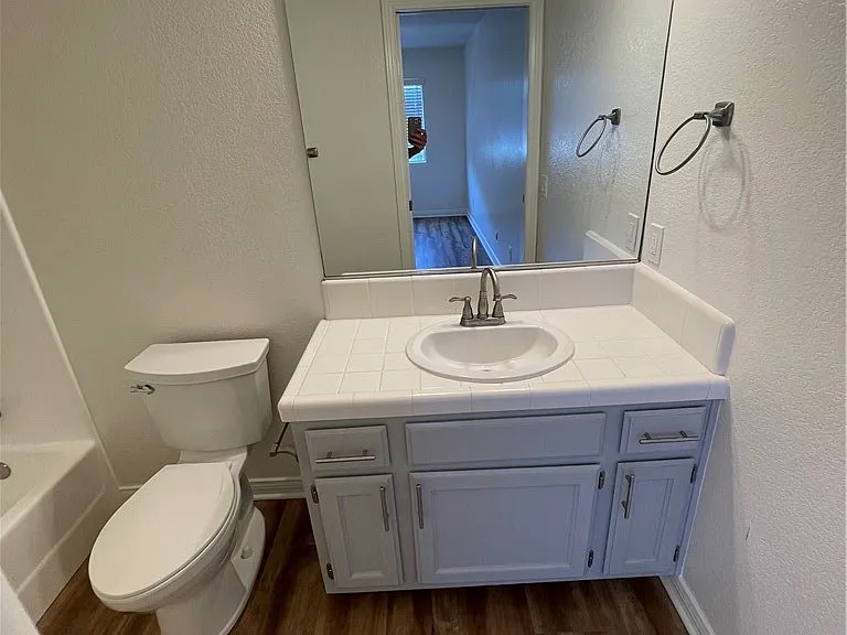 303 S Violet Ave #J — Photo 19