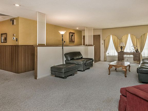 4th image of 5518 Andrews Ave