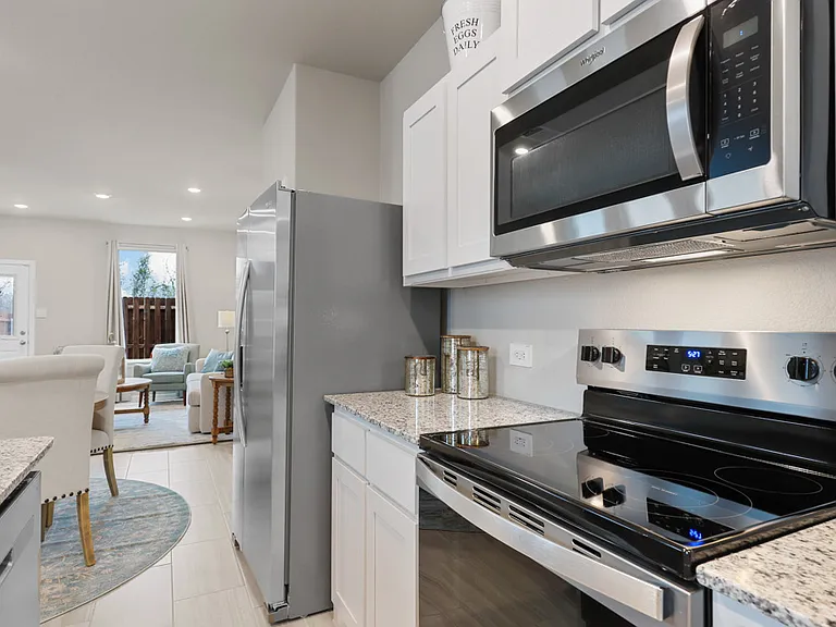 3020 Pecan Farm Ln — Photo 6
